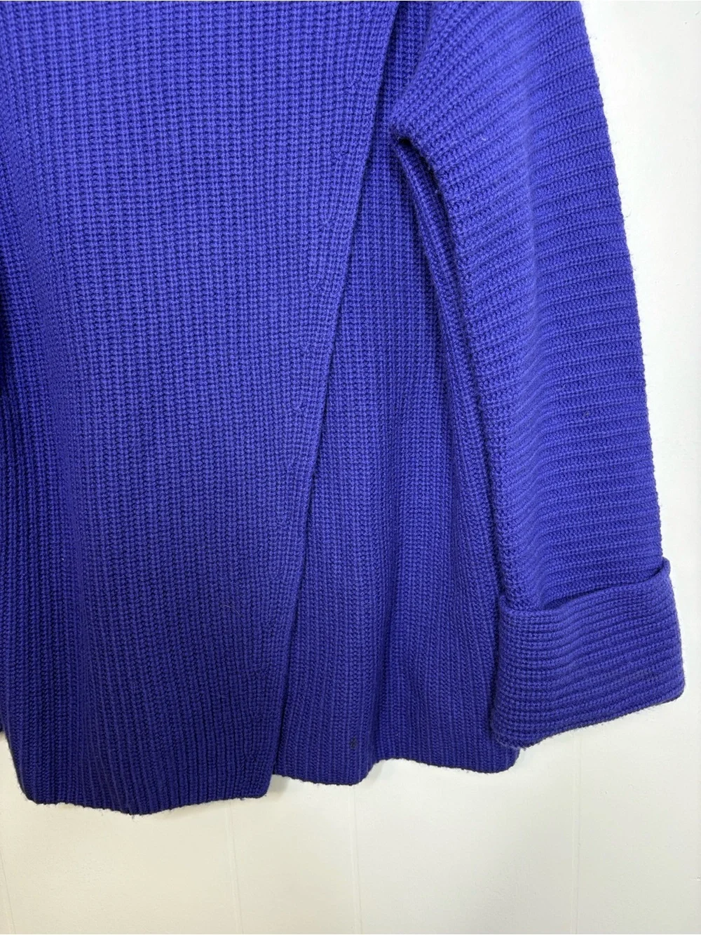 Athleta Sweater Womens Extra Small Merino Wool Cashmere Azalea Relaxed Slit - Picture 5 of 8
